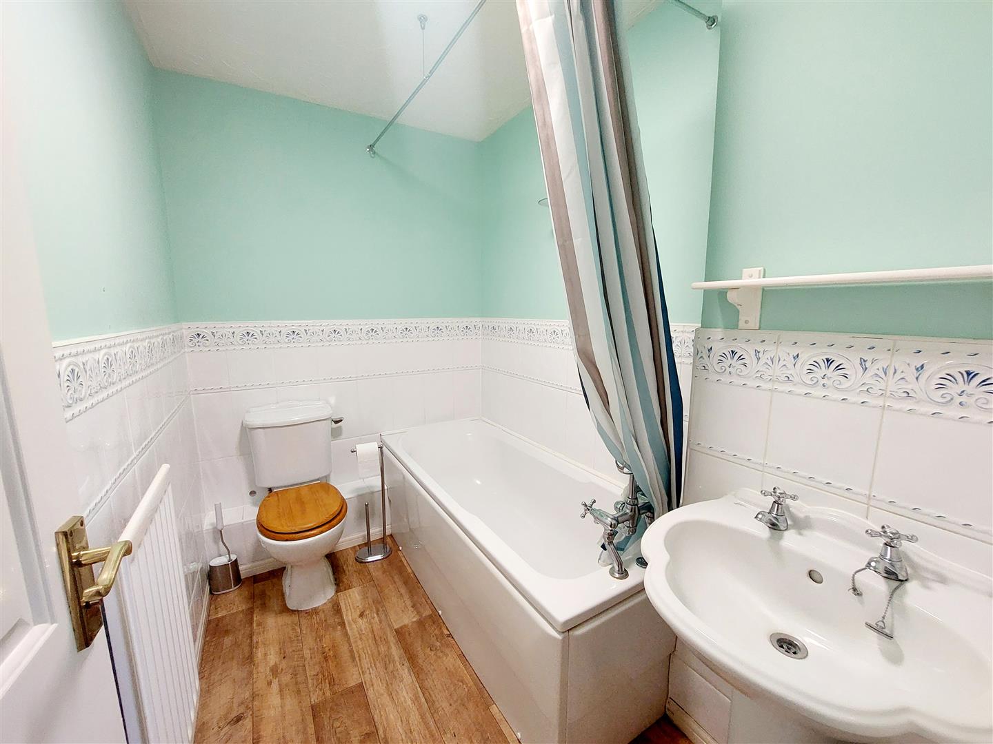 Ffordd Ger Y Llyn, Penllergaer, Swansea, SA4 9ZQ